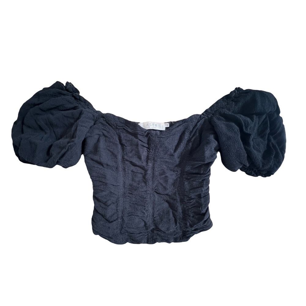 ASTR Off-Shoulder Top